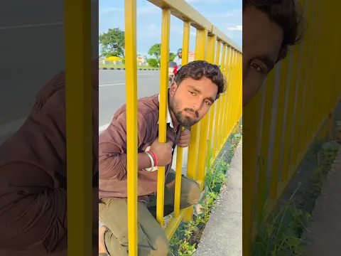 Ye tu Siren Man Hai? 😱😂 #youtubeshorts #shorts #funny #sirenhead #comedy #shortsfeed