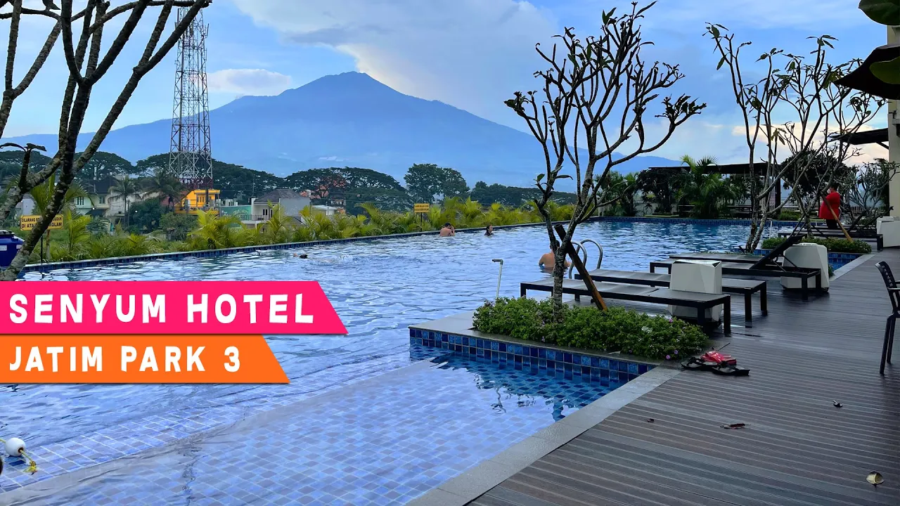 
          
          
          
            
            Hotel Bertema + Fasilitas Buanyak + Pemandangan Bagus | Senyum World Hotel Batu Malang Review
          
        . 