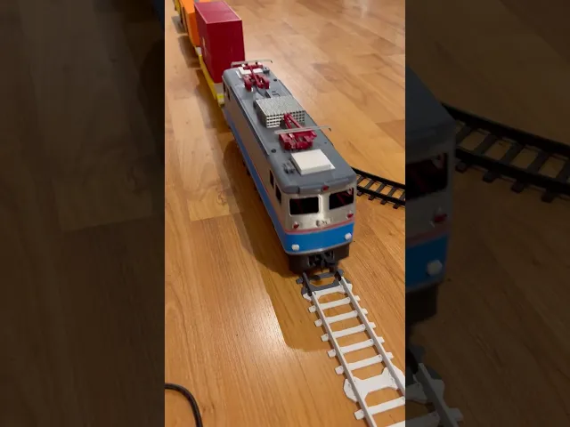 Amtrak EMD AEM-7 0 Gauge modelkit video thumbnail