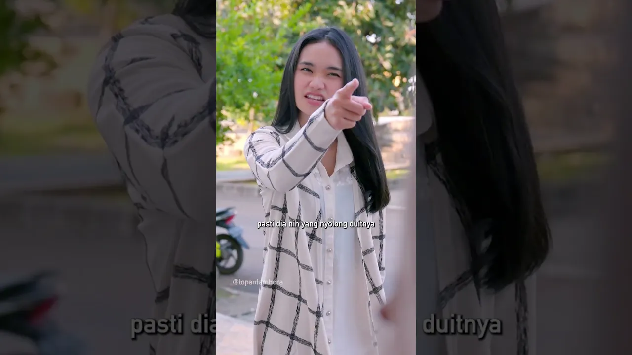 Panitia qurban mencuri sumbangan? #dramatiktok #filmpendek #tiktokviral #feedshorts #viral #tiktok poster