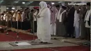 syekh sudais menjadi imam sholat jumat di masjid istiqlal jakarta