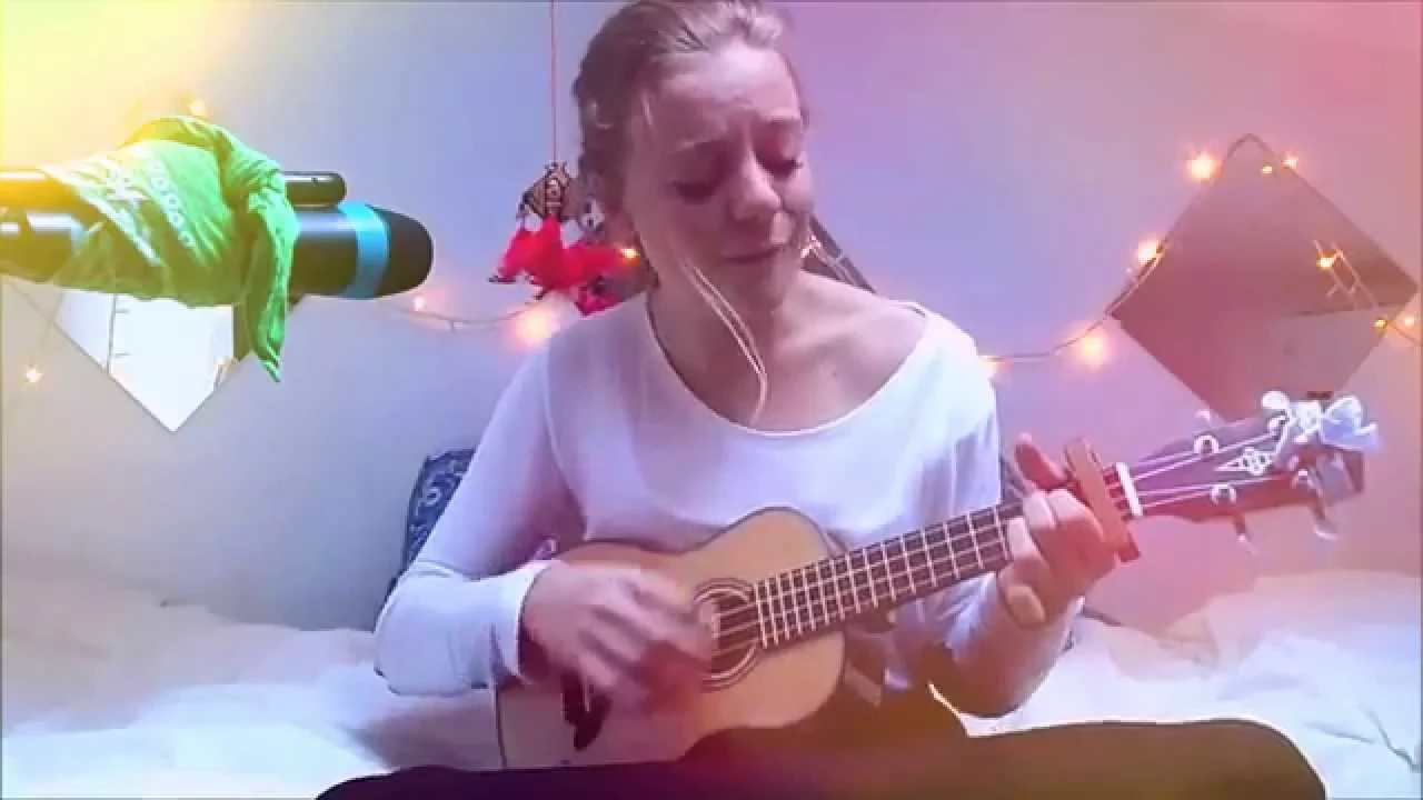 Lady melody (Tom Frager) - Ukelele Cover by Sara Chinal