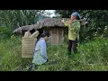 Download Lagu An unhappy single mother meets a kind woman who gives her an abandoned house.