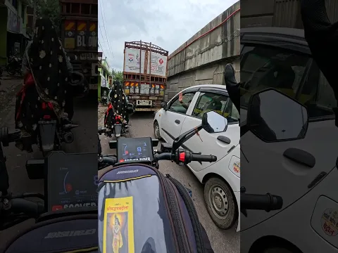Safety pahle 🙏🪖 Ek bike par 3 log… helmet ek, aur woh bhi sir par nahi #ride #scoved