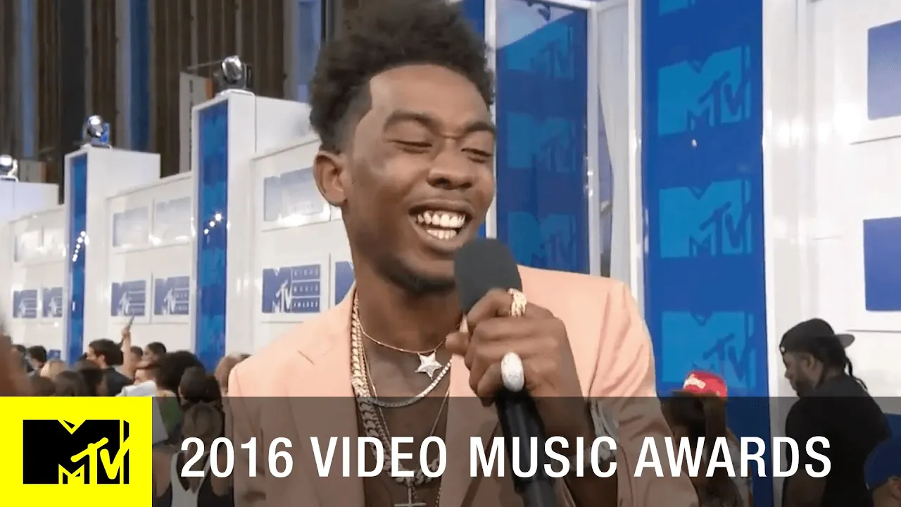 Desiigner Freestyles on the Red Carpet | 2016 Video Music Awards | MTV