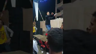 رقص حمو سرينا على مهرجان هات صناديق من التوكيل دندنها