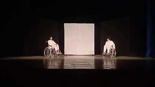 مسرحية السرطان والاخطبوط 