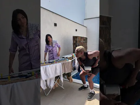 Tá até agora tentando.
