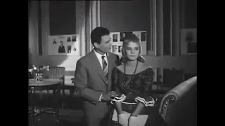 مقطع من أغنية قولي حاجه لعبد الحليم حافظ 