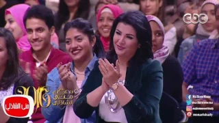 معكم مني الشاذلي أستمتع بأغنية بتناديني تاني لية علي الطريقة الصعيدية 