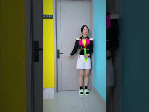 房间里面有什么？ 🍀😅 - #cosplay #kpop #shorts #SpiderMan
