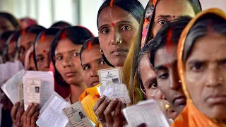 नेता आपके बच्चों की पढ़ाई की बात क्यों नहीं करते?