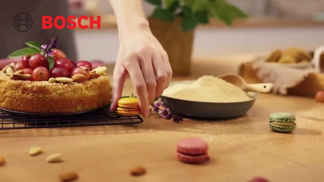 Bosch Home Polska — Bosch ErgoMaster Serie 6 - Versatile Immersion Blender (YouTube video ad)