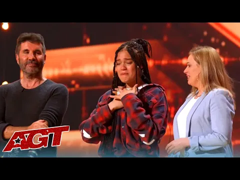 Download MP3 Simon Cowell Hits GOLDEN BUZZER For 13-Year-Old Polish Girl Sara James After WOW Audition!!