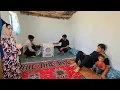 Download Lagu 💐 Mother's visit and Abu and Ali's plastering in the chicken nest and cooking with Razia🐔🧱