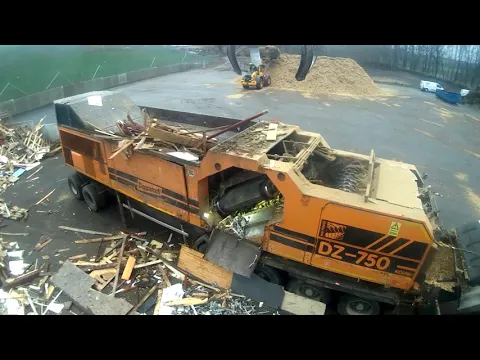 Download MP3 Doppstadt DZ 750 shredding waste wood