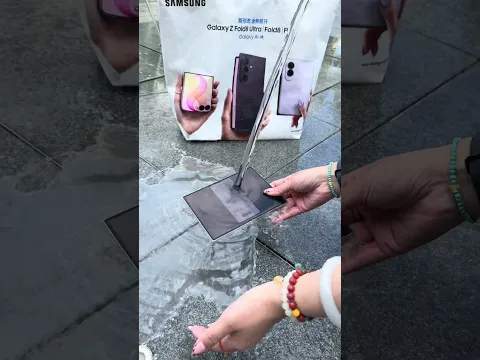 Don't throw your dirty phone away, just wash it! #washphone #foldableandwaterproof