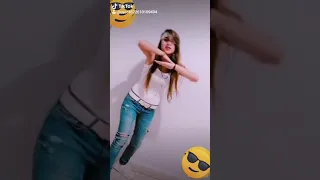 انا بطل الفيلم ياما ناس حبت سقوطي حبي وحبه موته ملحن الحرب 