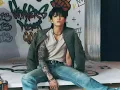 Download Lagu 정국 (Jung Kook) 'Standing Next to You' (Instrumental)