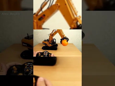 Посмотрите, как этот монстр справляется с задачей! #huina #toys