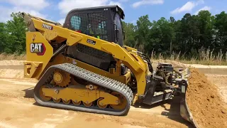 Cat Skid Steer and Compact Track Loaders D3 Series At Work