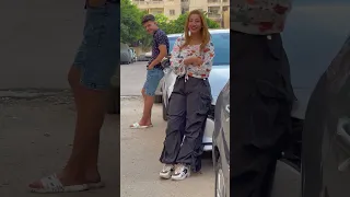 بص بص الحركه دي 