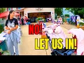 Download Lagu EVERYONE WAS DYING TO GET INTO THIS GARAGE SALE!