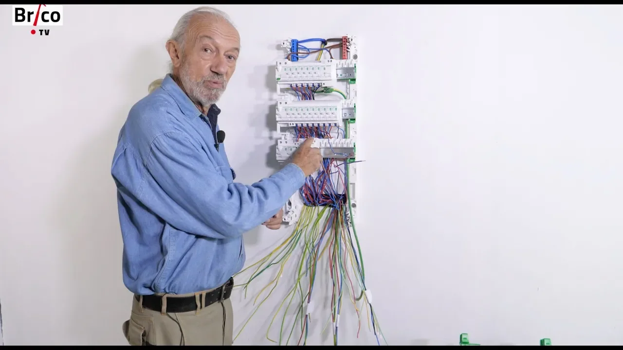 Installer un tableau électrique de répartition