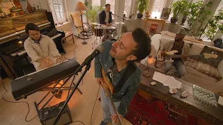 jesse gold little nothings visualizer