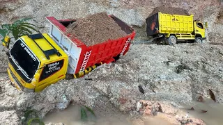 Oleng parah nyaris TERCEBUR sungai‼️dam truk canter hdx muatan pasir ugal-ugalan di jalan berlumpur 
