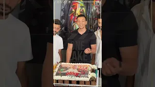 بنودع اللي راح حوده بندق يحتفل بنجاح اغنية روقان ووصولها لـ ٣١ مليون مشاهدة 