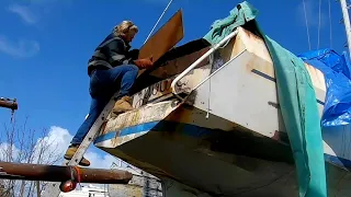 #37 – Cutting out our RUSTY transom! OUCH!! HOSPITAL?? STITCHES??