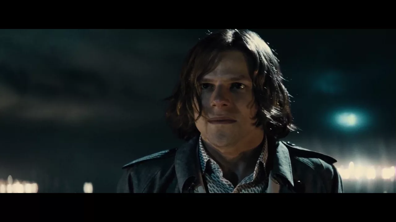 Warehouse Scene | Batman v Superman (4k, HDR)