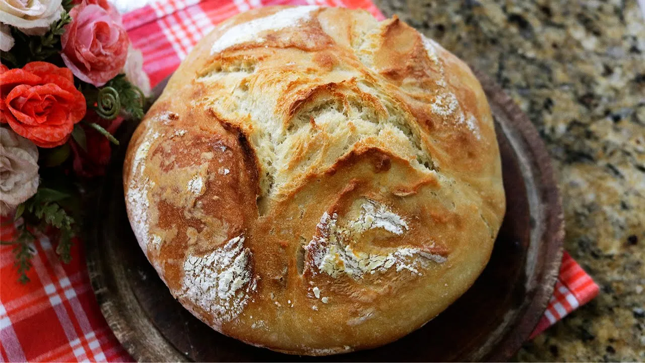 PÃO FRANCÊS: Uma receita caseira para fazer pão de sal de padaria