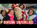 DI NEDERLAND, BERTEMU SINTERKLAAS SAAT BERADA DI PUSAT KOTA OOSTERHOUT, NB. HAPPY,(SETAHUN SEKALI)