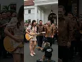 Download Lagu Funny Monkey Plays Guitar at the Presidential Palace #monkey #monkeycute