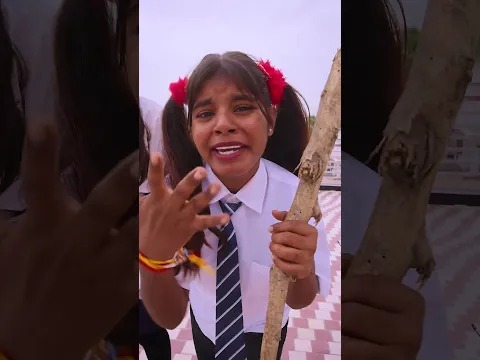 Ladki 🪵bech Ke Dikhao 😱#mkstudiovlog #story #krishna #janmashtami #shorts