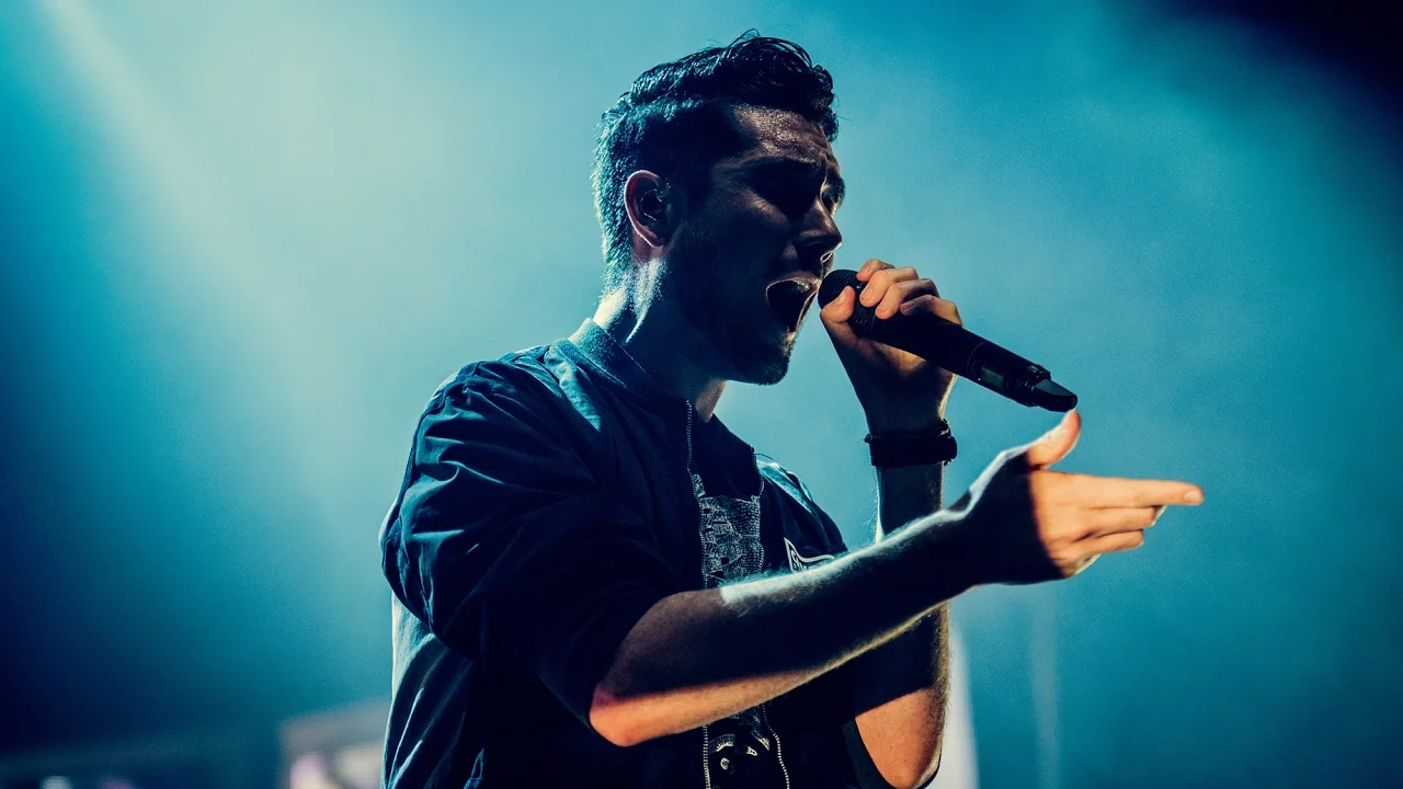 Bastille - Pompeii (live Bastille For Life)