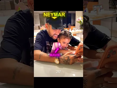 Neymar et Mavie regardait la fille de Ronaldo chanter 😂