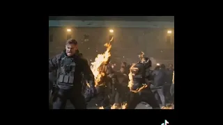 مشاهد  اكشن من كريس هيمسورث اكسترا اكشن   على مهرجان انا  الاسد سايق عريني دندنها