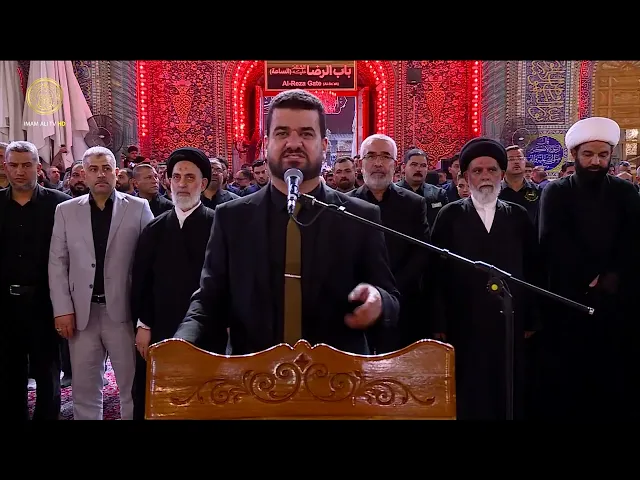 ⁣مراسم رفع راية الحزن والعزاء بحلول ذكرى رحيل النبي الأعظم محمد (ص) في الصحن العلوي المُطهَّر 1446 هـ