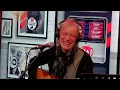 Jean-Louis Aubert interprète "Un autre monde" dans Le Double Expresso RTL2  (20/09/24)