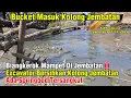 Download Lagu Biangkerok Mampet‼️ Excavator Bersihkan Kolong Jembatan Ada Springbed Tersangkut #dedimulyadi
