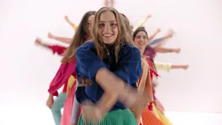      غنوا للحياة                                                                           دندنها