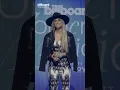 Download Lagu Lainey Wilson Lists Off NewJeans' Chart Achievements | Billboard Women In Music 2024 #Shorts