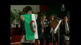 Beladi O7eboki Warda بلادي أحبـــك 1 وردة حفل الجزائر 1995  Beladi O7eboki Warda بلادي أحبـــك 1 وردة حفل الجزائر 1995