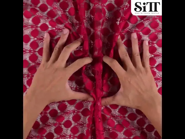 ผ้าลูกไม้ [ลายดอกกลม]