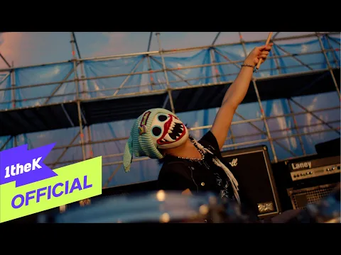 hrtz.wav [MV] hrtz.wav(하츠웨이브) _ ALIVE (Feat. SUNGCHAN(성찬) of RIIZE) 公式動画のサムネイル画像