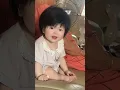 Download Lagu She smiled as soon as she saw her mom