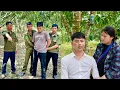 Download Lagu CEO Alex was lucky to be saved by Tu Na when he was attacked by a bad guy.